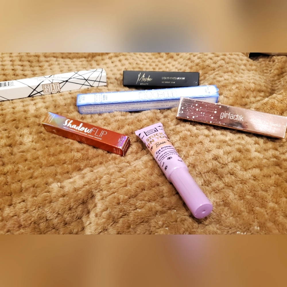 BRAND NEW! Liquid Eyeliner, shadow and Mascara Make-up Bundle